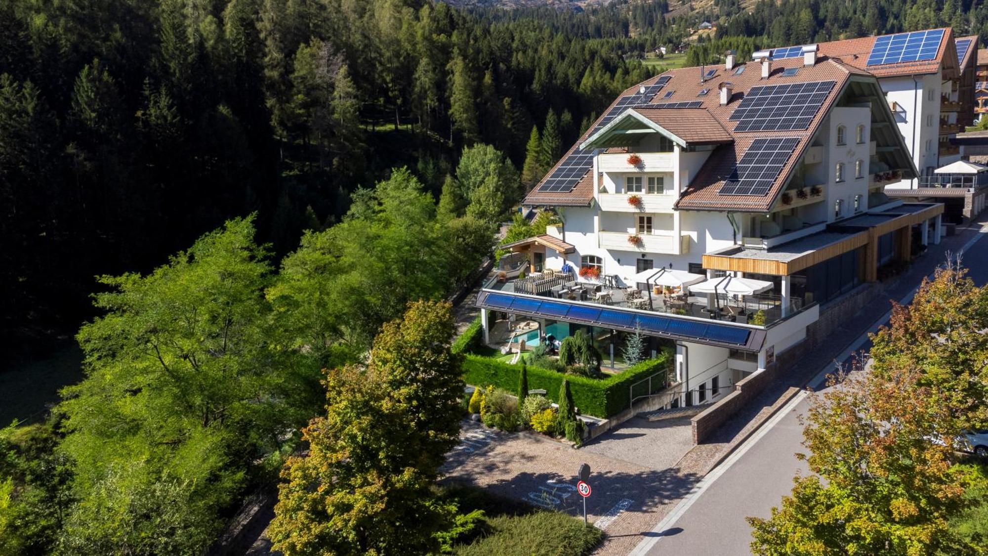 Hotel Erica Teser im Fleimtal Exterior foto